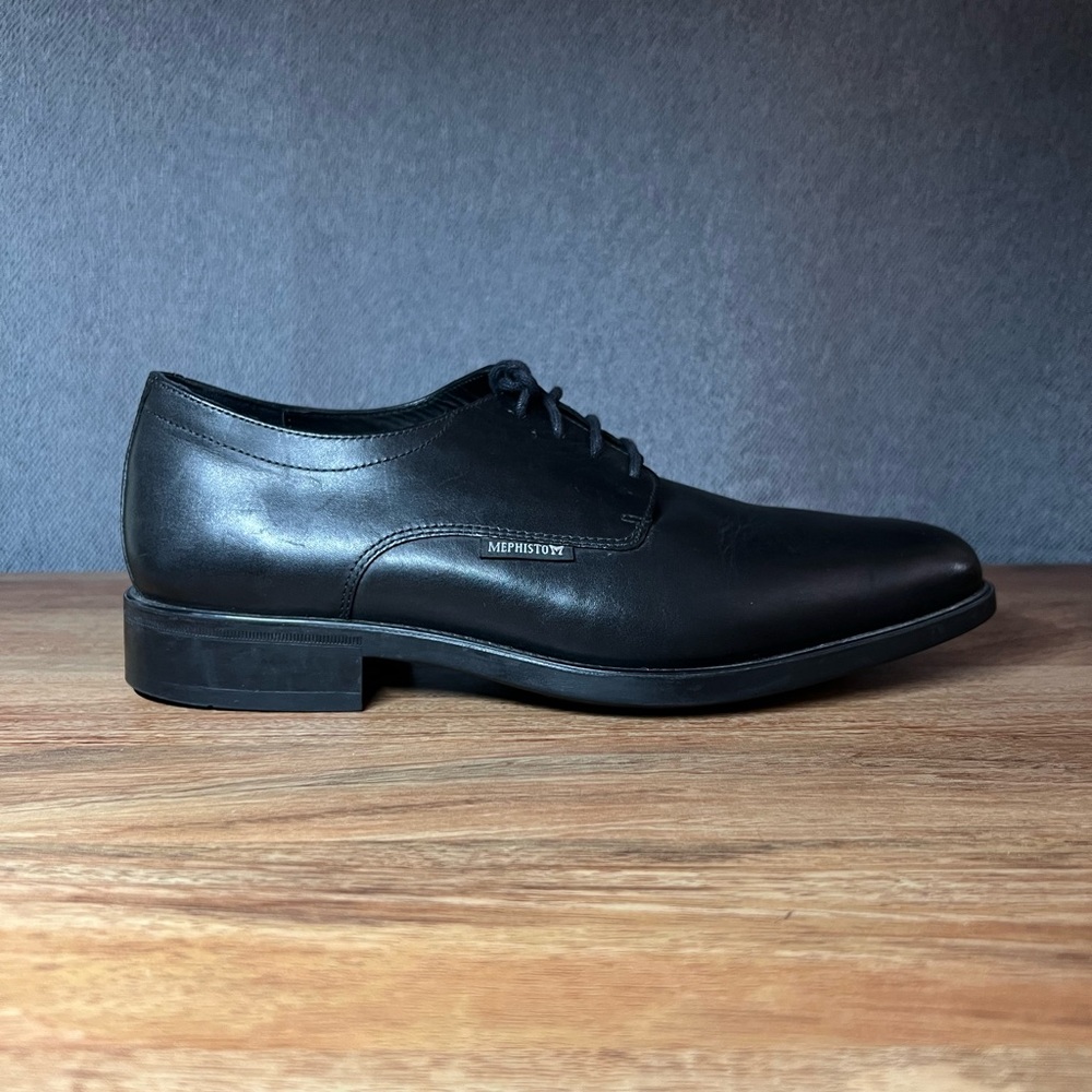 Mephisto shoe derby